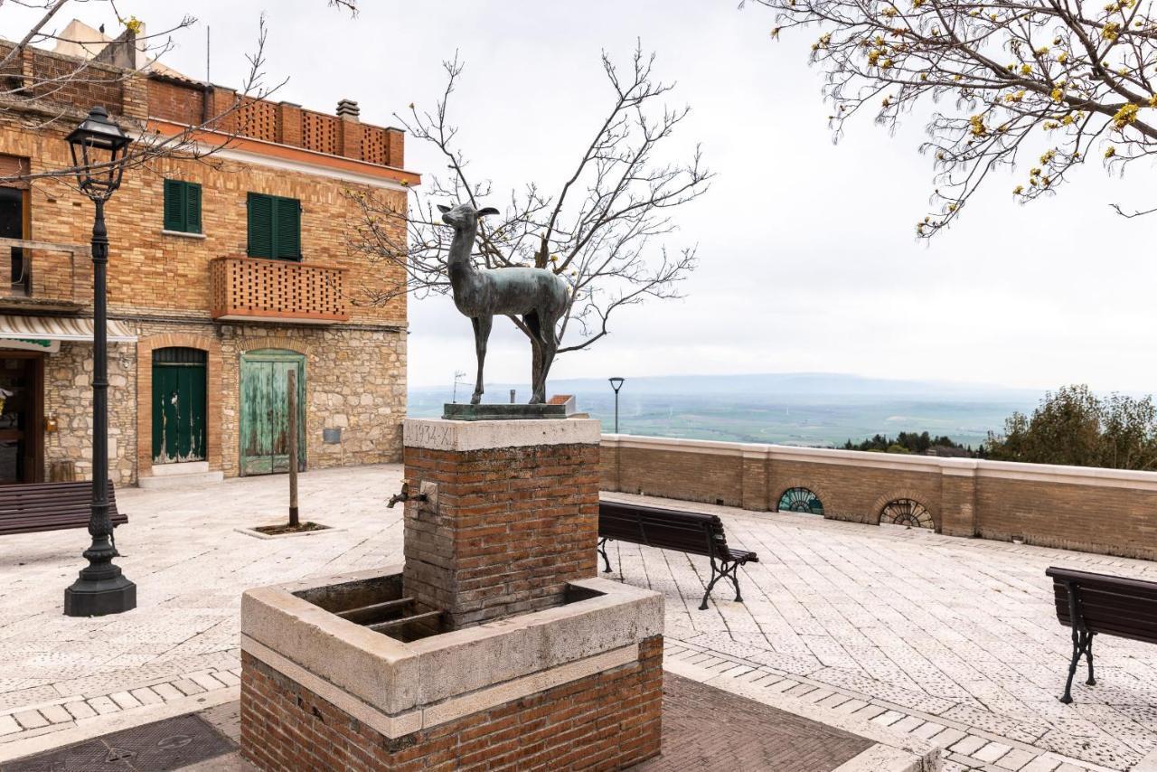 Agora' Castelnuovo Della Daunia Bed and Breakfast Exteriör bild
